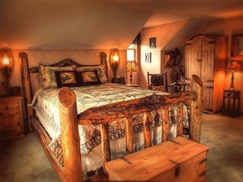 The Log House Lodge Три-Риверс Номер фото