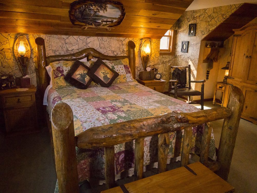 The Log House Lodge Три-Риверс Экстерьер фото