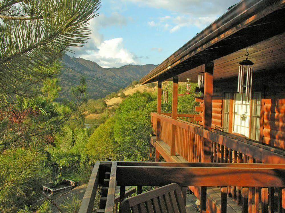 The Log House Lodge Три-Риверс Экстерьер фото